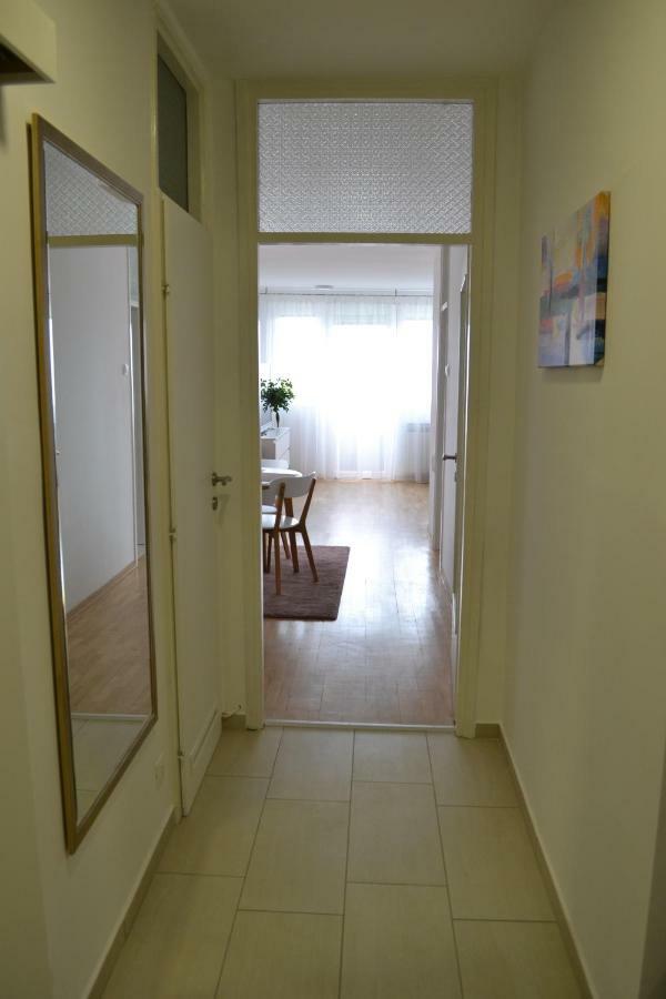 Fly Inn Velika Gorica Ngoại thất bức ảnh